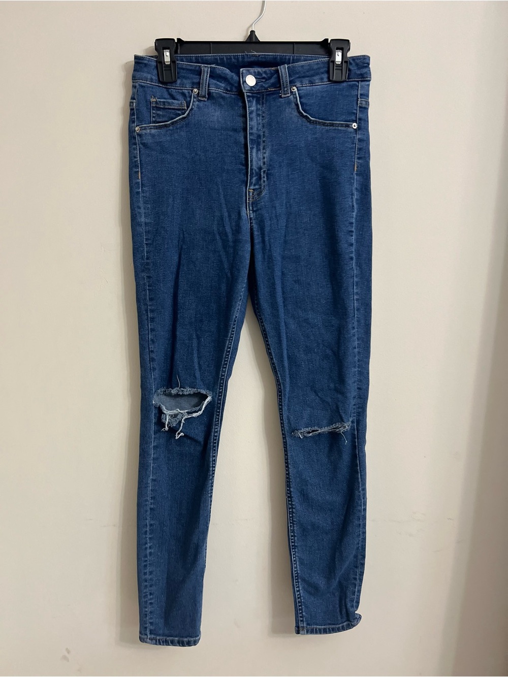 H&M Women's Dark Blue Skinny Jeans with Knee Distress